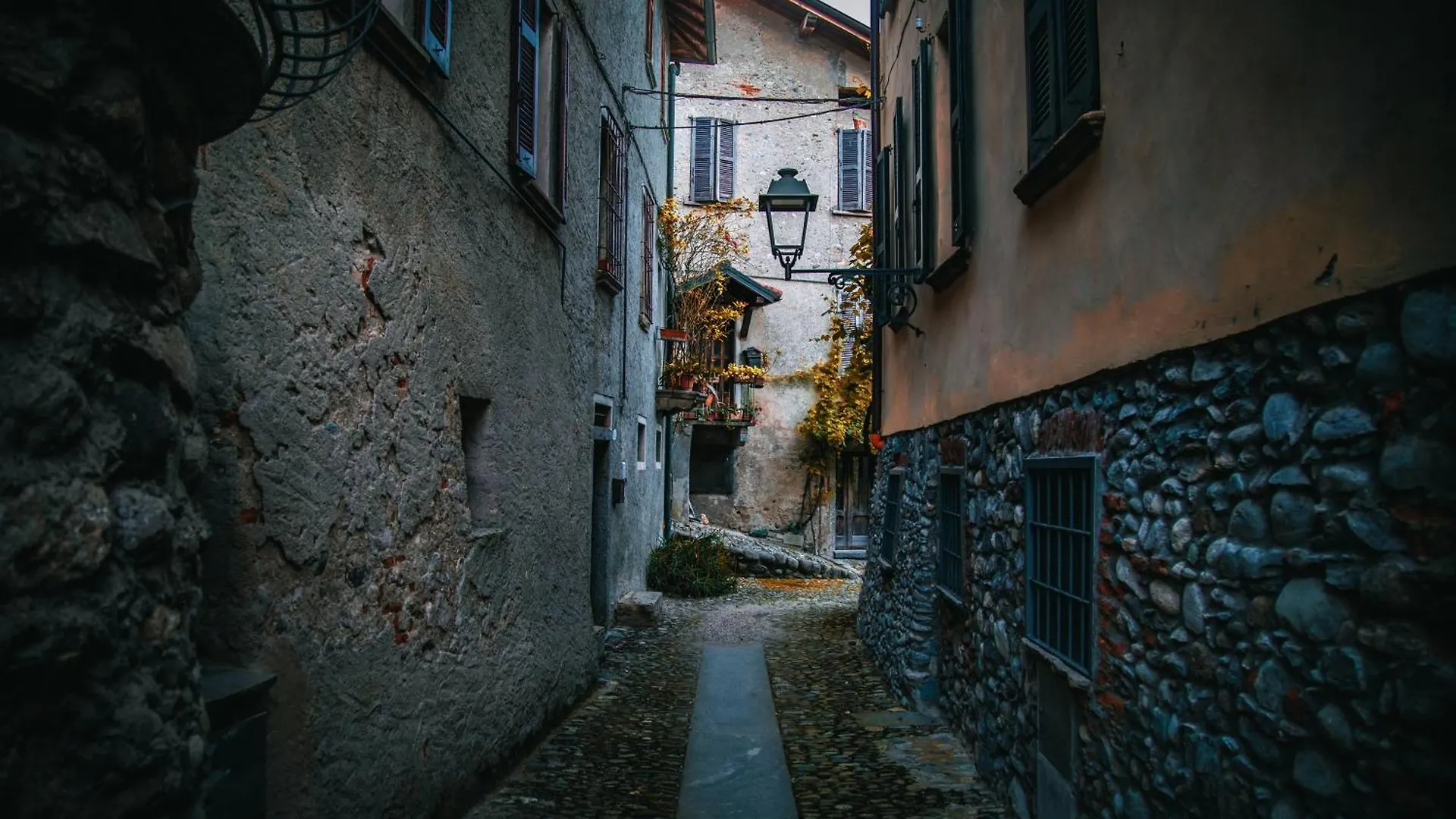Apartment Il Borgo Sul Lago Di Como Tremezzo Italy